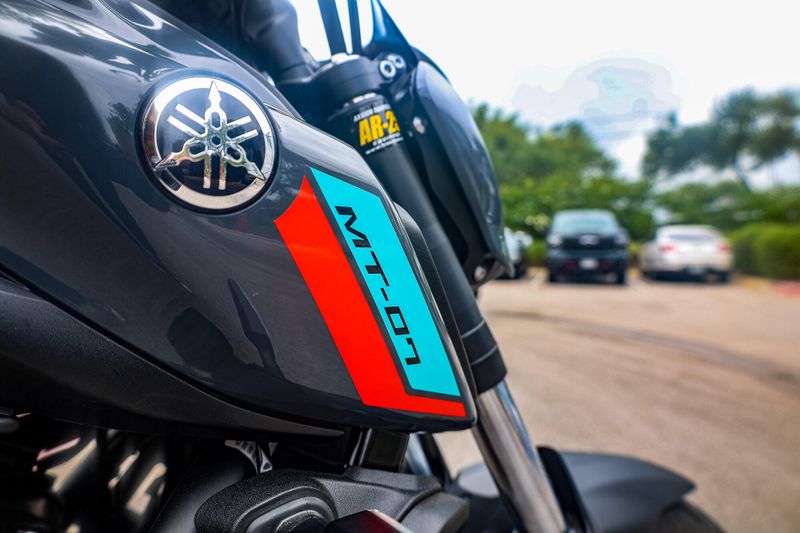 2022 Yamaha MT07  GRAY Image 3