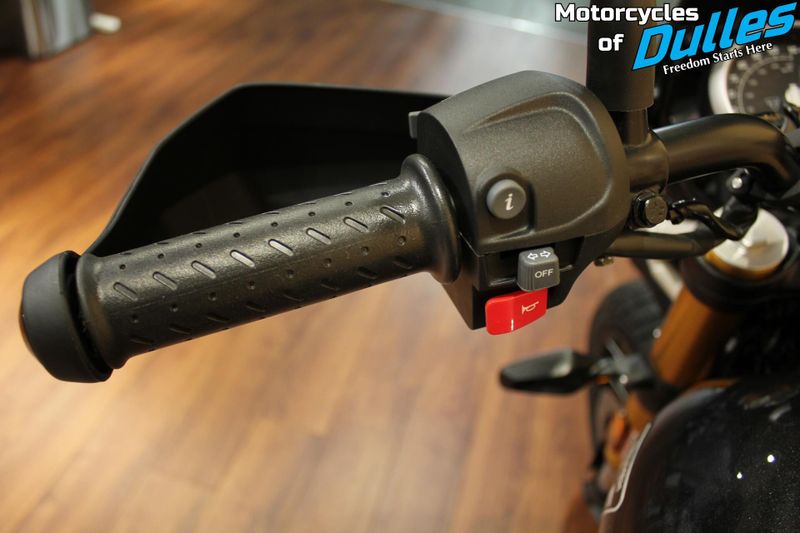 New 2026 Triumph Scrambler 400 XC Image 10