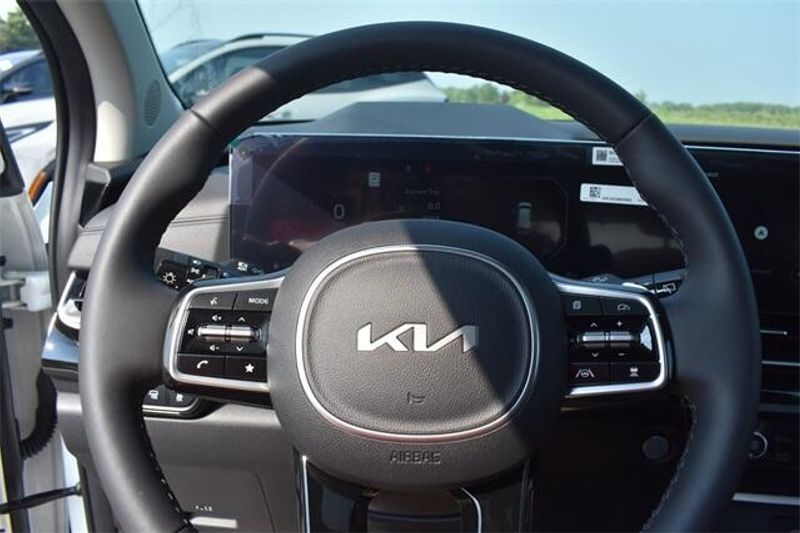 New 2025 Kia Carnival Hybrid SX PrestigeImage 30