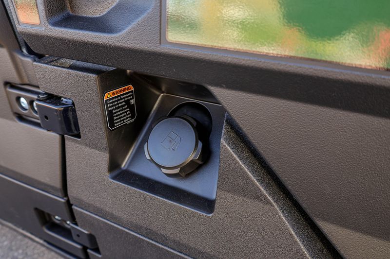 NEW 2026 KAWASAKI MULE PROFX 820 EPS Image 7