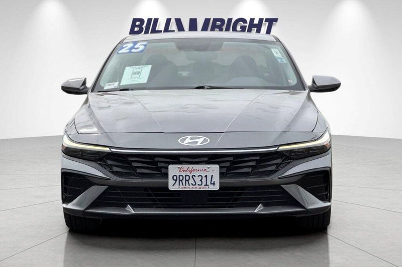 Used 2025 Hyundai Elantra SEL ConvenienceImage 8