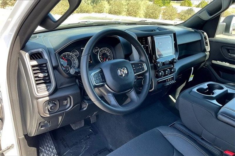 2025 RAM 1500 Tradesman Crew Cab 4x2 5