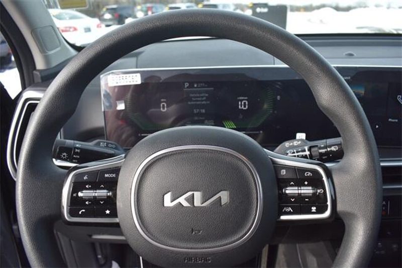 2024 Kia Sorento LXImage 27