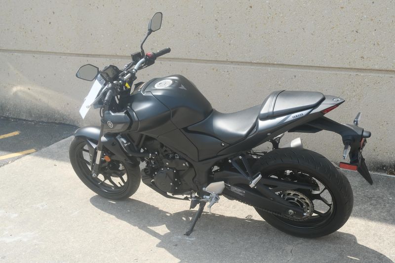 2023 Yamaha MT03 BLACK Image 9