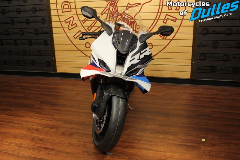 2025 BMW S 1000 RR Image 3