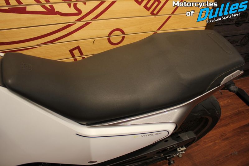 Used 2022 Husqvarna Svartpilen 401 Image 12