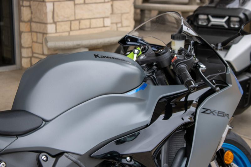 NEW 2026 KAWASAKI NINJA ZX6R ABS Image 9