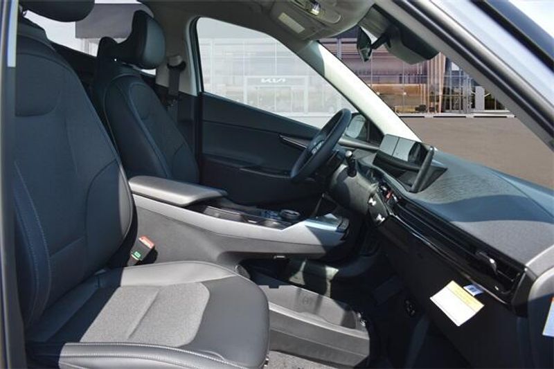 New 2025 Kia EV6 LightImage 12