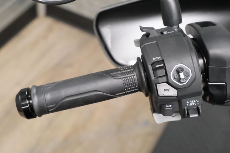 NEW 2025 HONDA REBEL 1100T DCT Image 21