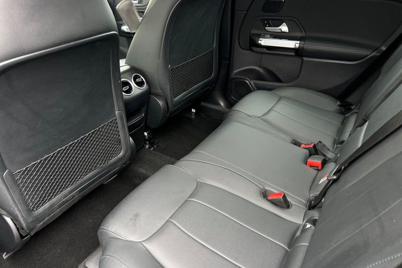 2023 Mercedes-Benz EQB 250+Image 13