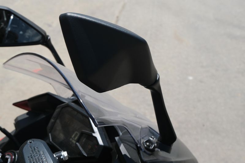 USED 2025 KAWASAKI NINJA 500 ABS Image 23