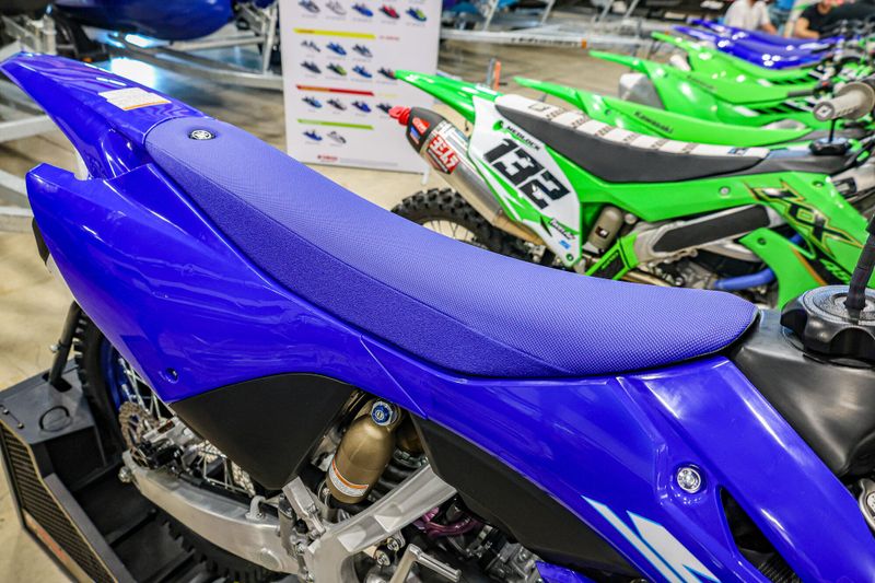 2025 Yamaha YZ125  TEAM BLUEImage 10