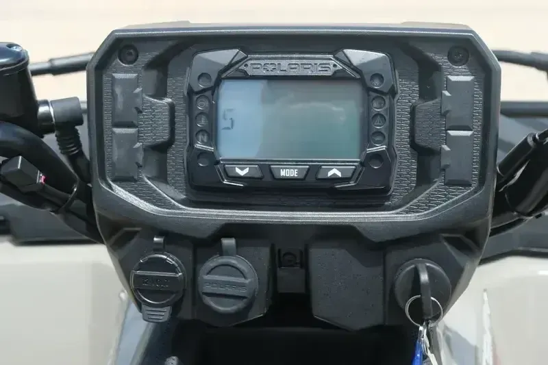 New 2025 Polaris SPORTSMAN 570 EPS DESERT SAND Image 10