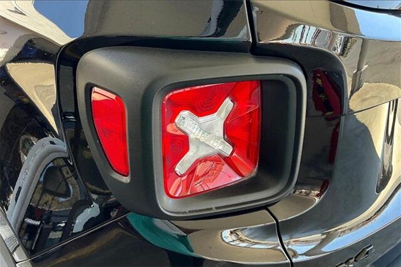 2023 Jeep Renegade TrailhawkImage 28