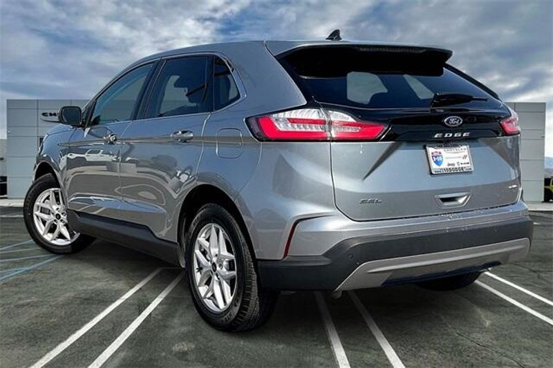 Used 2024 Ford Edge SELImage 10