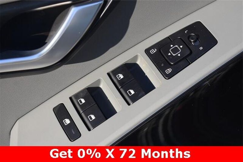 New 2025 Kia Niro EXImage 18