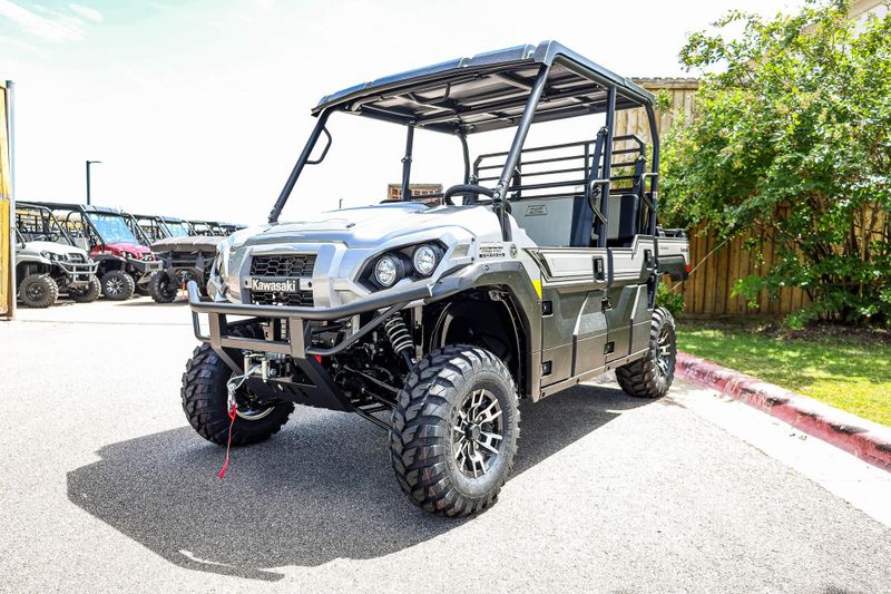New 2026 Kawasaki MULE PROFXT 1000 LE RANCH EDITION   METALLIC PHANTOM SILVER Image 15