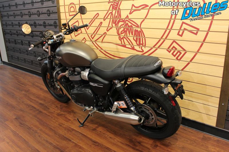 2020 Triumph Street Twin Image 6