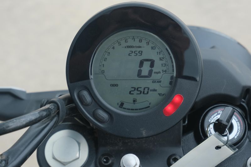 2024 Kawasaki ELIMINATOR PEARL STORM GRAY Image 11