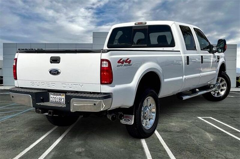2009 Ford F-350 LariatImage 13