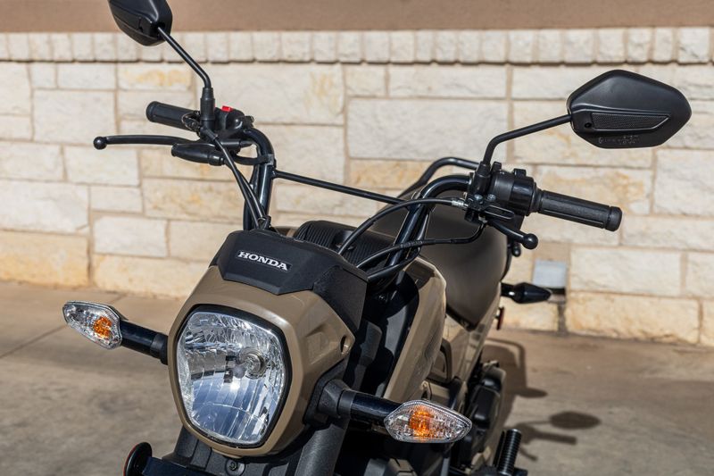 2023 Honda NAVI NUT BROWNImage 8