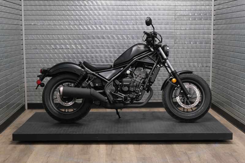 NEW 2026 HONDA REBEL 300 ECLUTCH Image 2