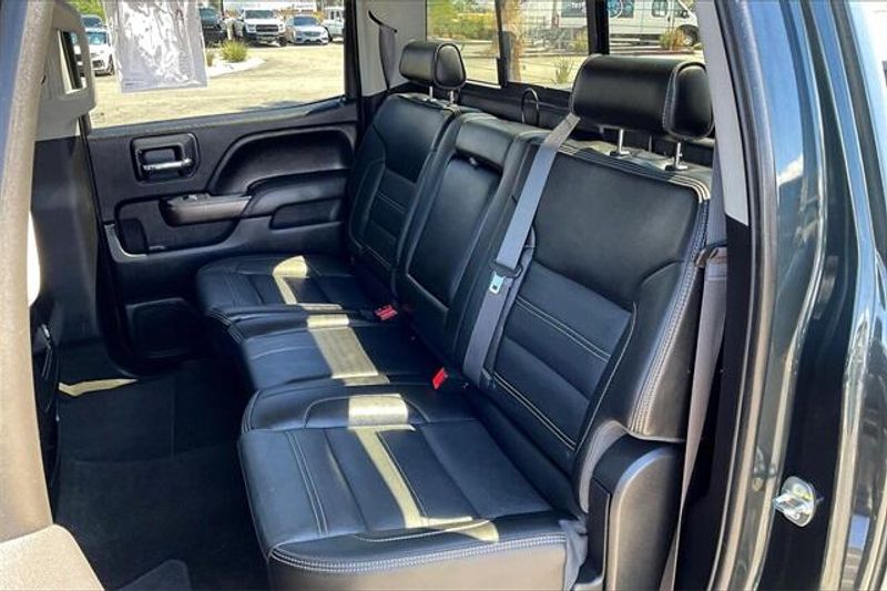 Used 2017 GMC Sierra 2500HD DenaliImage 25