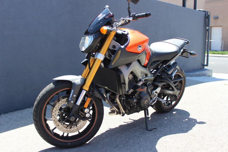 2014 Yamaha FZ 09 Image 6