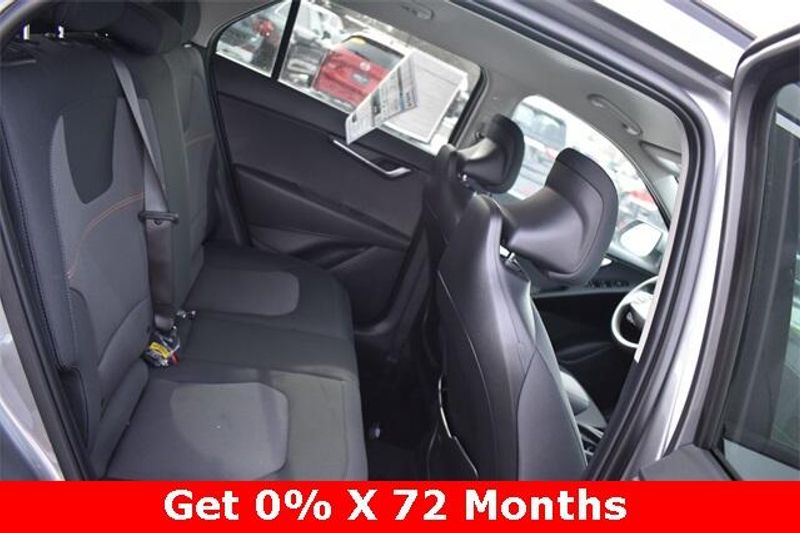 New 2025 Kia Niro LXImage 13