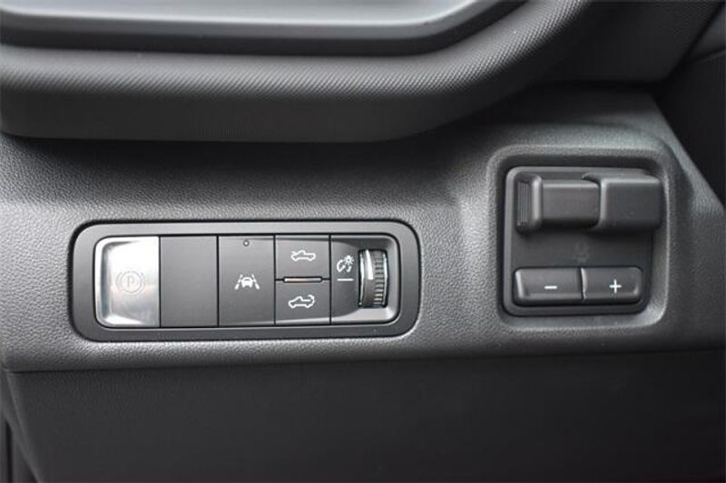 New 2026 Chevrolet Silverado EV LTImage 24