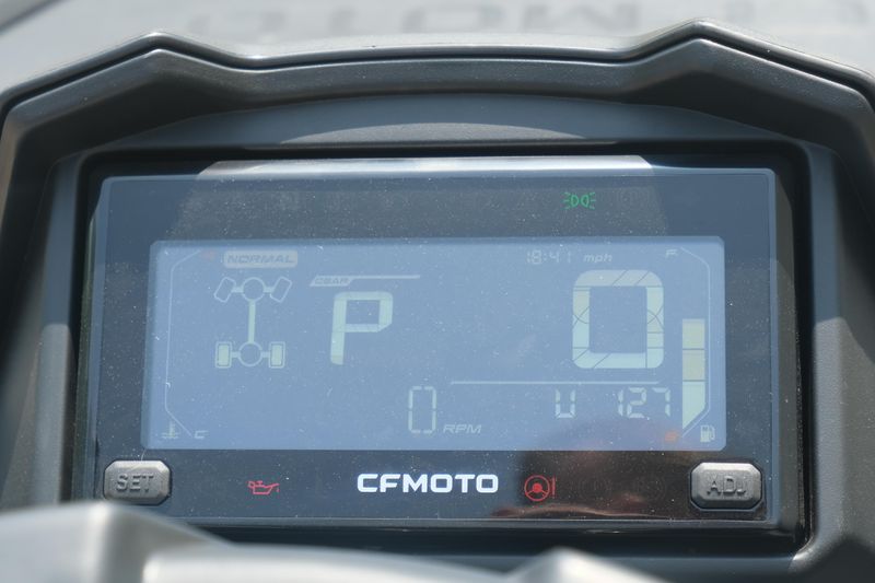 2025 CFMOTO CFORCE 600 NEBULA BLACK Image 10