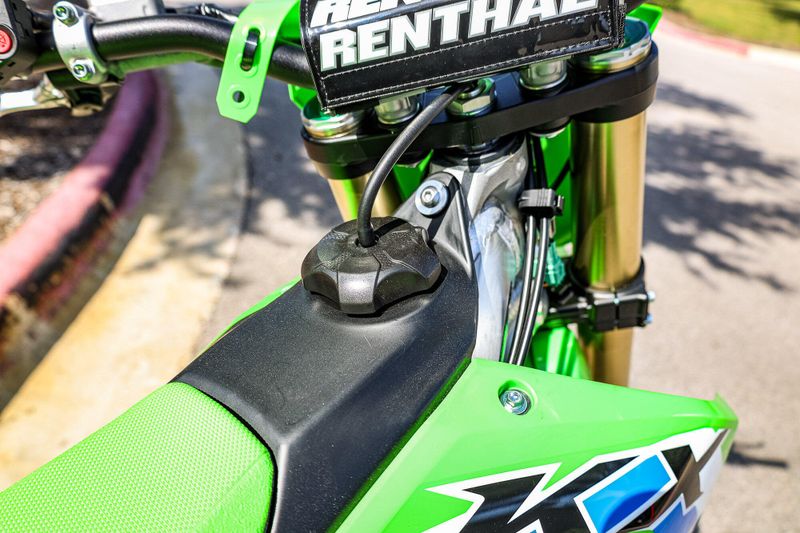 New 2026 Kawasaki KX450  LIME GREEN Image 22