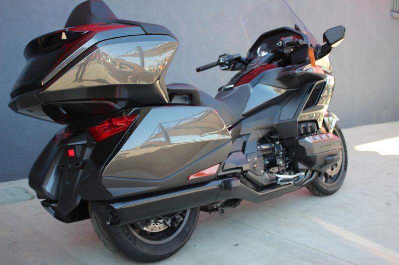 2024 Honda GOLDWING AUTOMATIC DCT Image 8