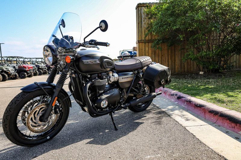 2022 Triumph BONNEVILLE T 120 BLACK EURO 5A BASE Image 13