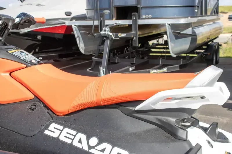 NEW 2026 SEADOO SPARK TRIXX FOR 3 90HP WITH SOUND SYSTEM Image 13