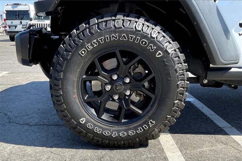 Used 2021 Jeep Wrangler Unlimited WillysImage 8