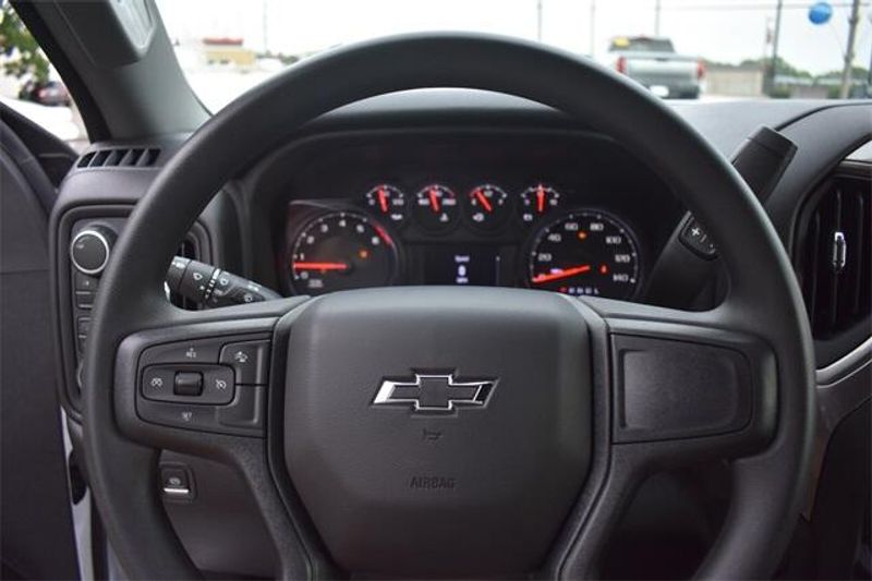 New 2025 Chevrolet Silverado 2500HD CustomImage 28