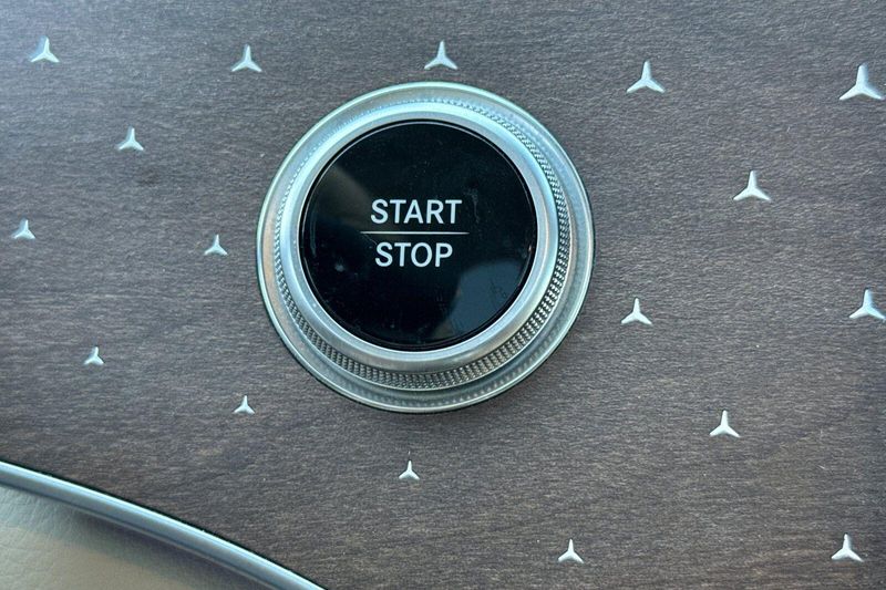 Used 2023 Mercedes-Benz EQS 450Image 27