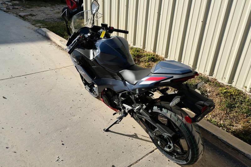 NEW 2026 KAWASAKI NINJA 500 SE ABS Image 3