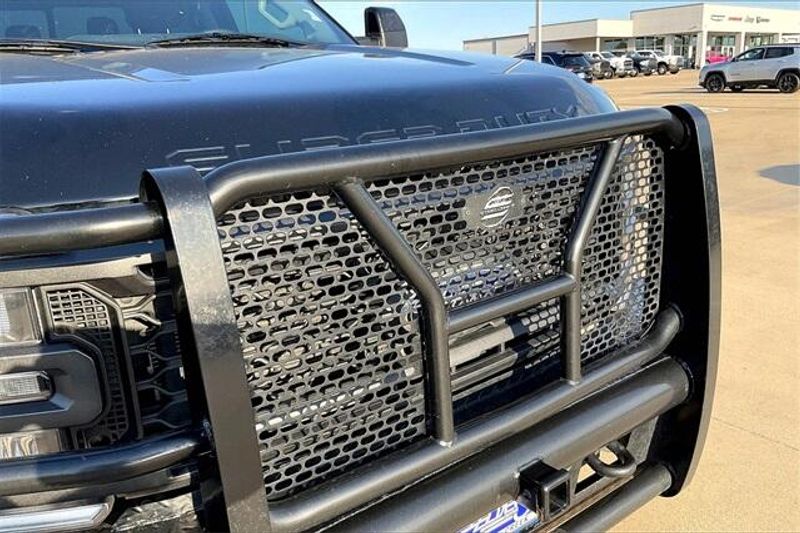 2023 Ford F-350 LariatImage 31