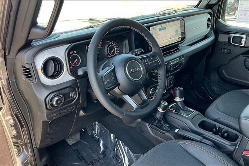 2025 Jeep Wrangler 4-door Sport SImage 6