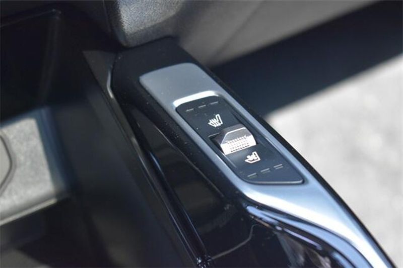 New 2025 Kia Sorento SXImage 32