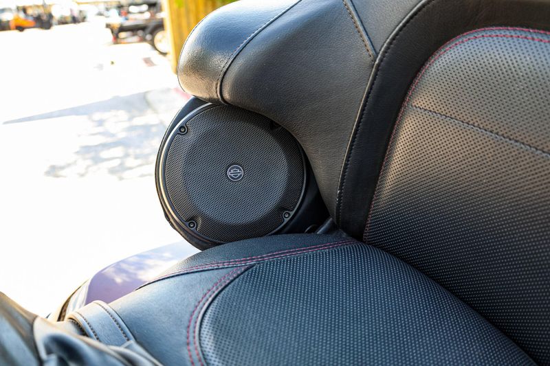 2019 HARLEY LIMITED ELECTRIC GLIDE CVO LIMITED  ROOT BEER Image 31