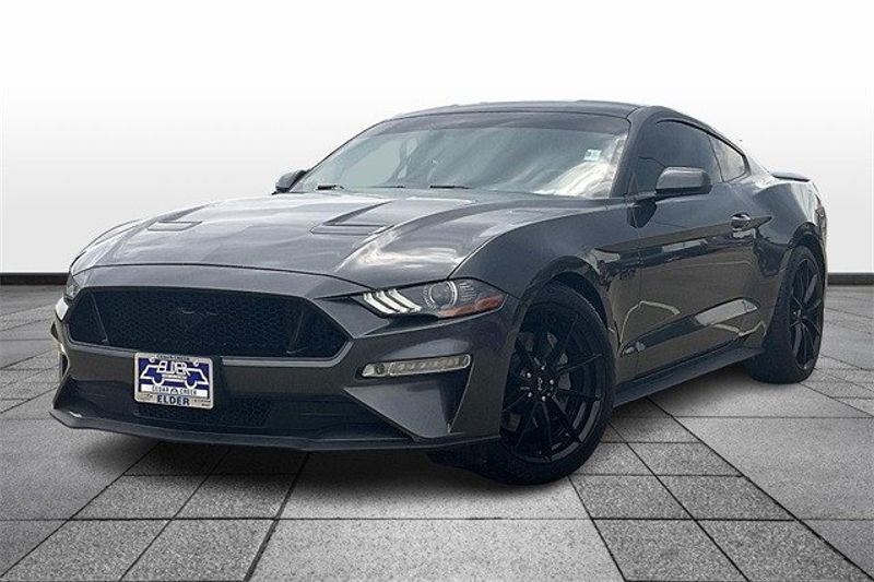 2020 Ford Mustang GTImage 2