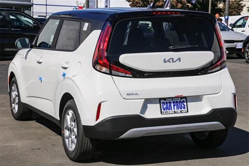 New 2025 Kia Soul SImage 15