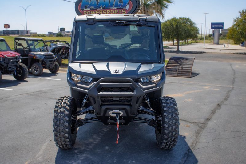 NEW 2026 CAN-AM DEFENDER PRO LIMITED CAB HD10 Image 4