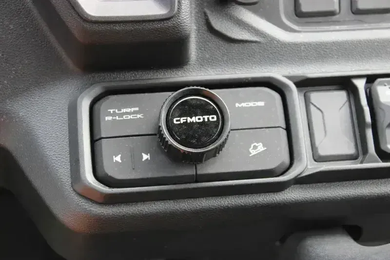 NEW 2026 CFMOTO UFORCE U10 XL PRO Image 19