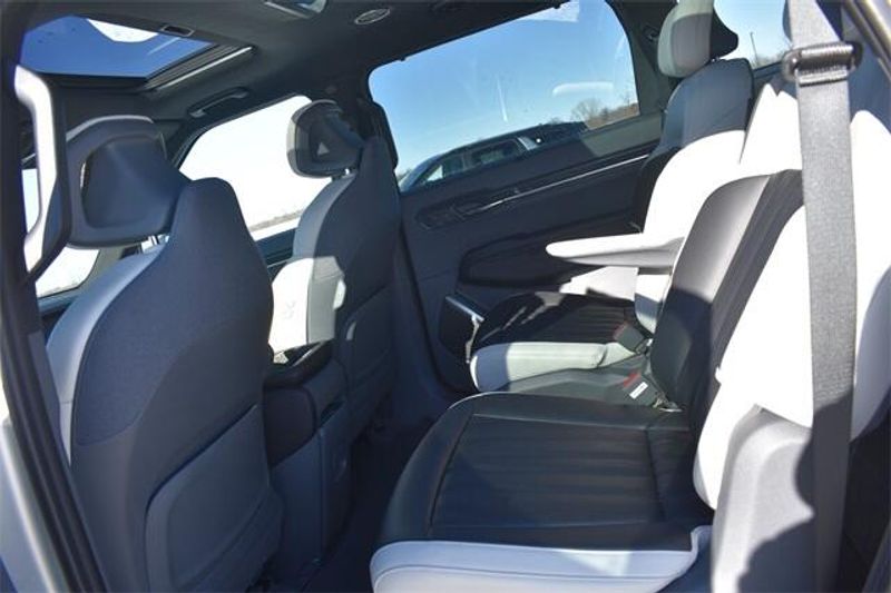 2024 Kia EV9 GT-LineImage 24