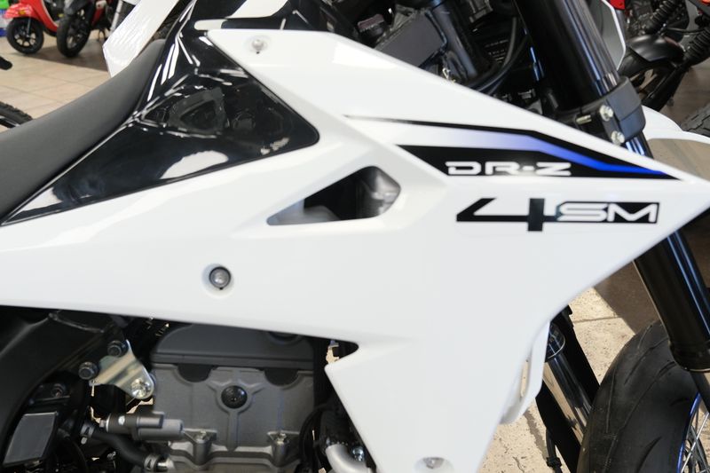 NEW 2025 SUZUKI DRZ400SM Image 15