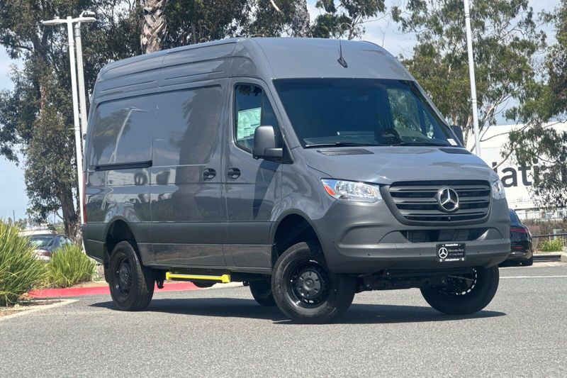New 2026 Mercedes-Benz Sprinter 2500 Cargo 144 WBImage 2